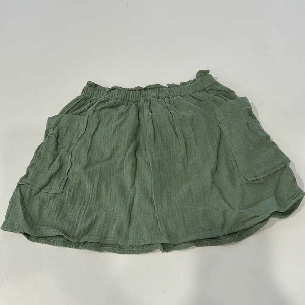 GAP girls medium green skirt